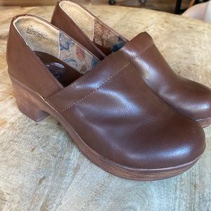BOC Brown Leather Womens Clogs - Size 7